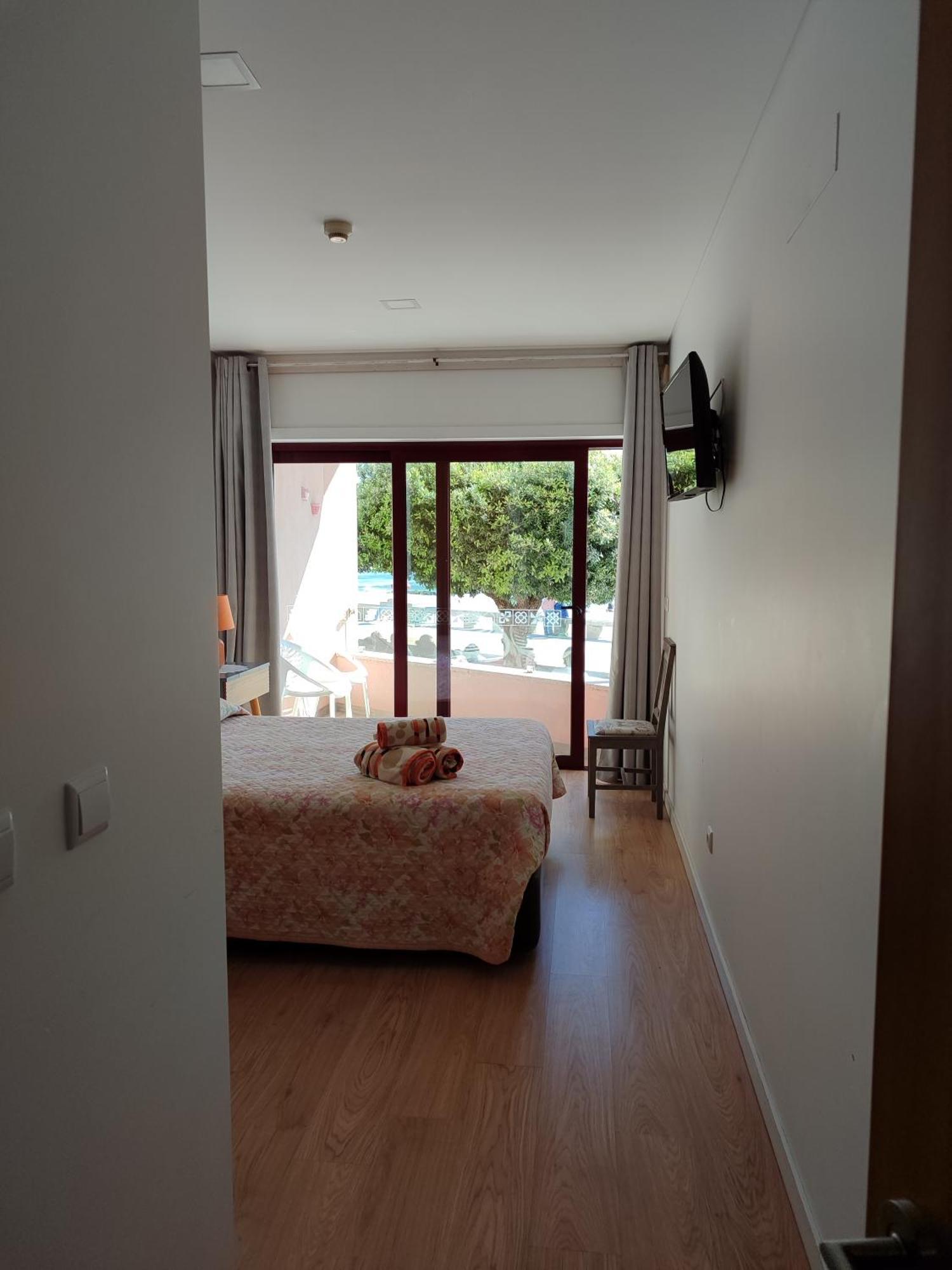 Hostel D'Avenida Vila Praia de Ancora Exterior photo