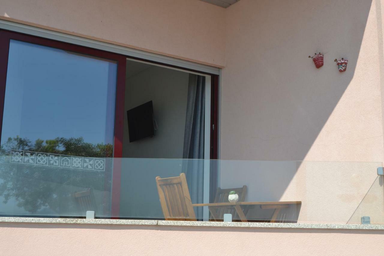 Hostel D'Avenida Vila Praia de Ancora Exterior photo